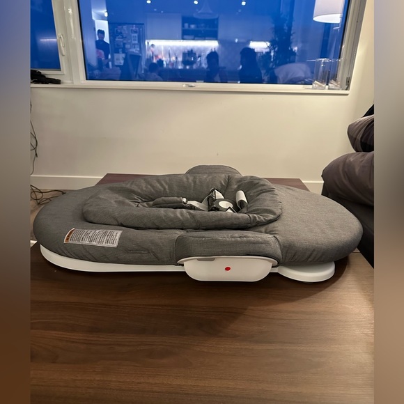 STOKKE Steps™ Bouncer (White Frame) - Picture 8 of 10